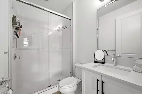 Bath - 20281 Fair Oak Ln, Estero, FL 33928 photo 6 of 6