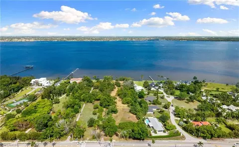 11480 Mcgregor Blvd, Fort Myers, FL 33919