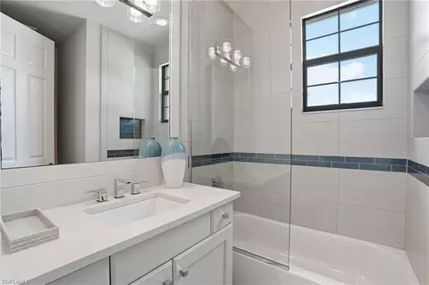 Bath - 4220 Amelia Way, Naples, FL 34119 photo 4 of 5
