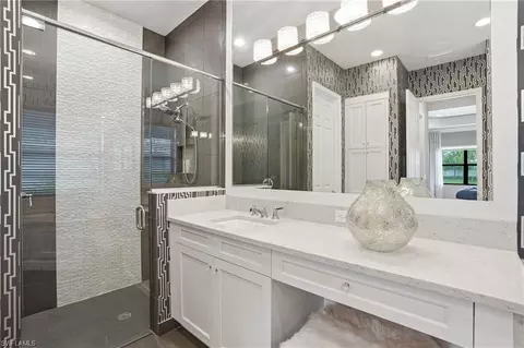 Bath - 4220 Amelia Way, Naples, FL 34119 photo 2 of 5