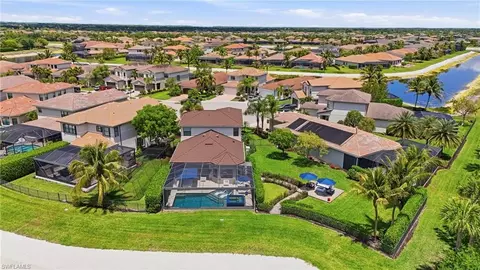 View/Area - 4220 Amelia Way, Naples, FL 34119 photo 4 of 6