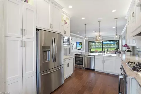Kitchen - 4220 Amelia Way, Naples, FL 34119 photo 4 of 5