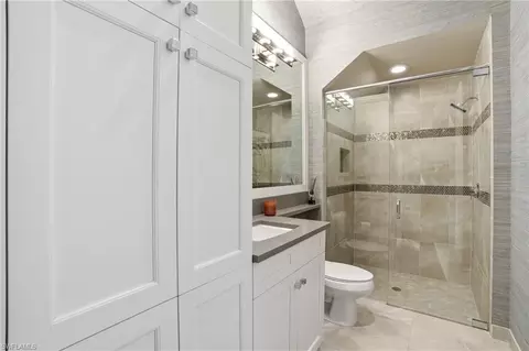 Bath - 4220 Amelia Way, Naples, FL 34119 photo 5 of 5