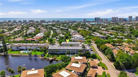 3150 Binnacle Dr #318, Naples, FL 34103