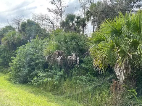 4260 22nd Ave SE, Naples, FL 34117