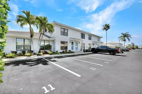13 Marco Villas Dr #O2, Marco Island, FL 34145