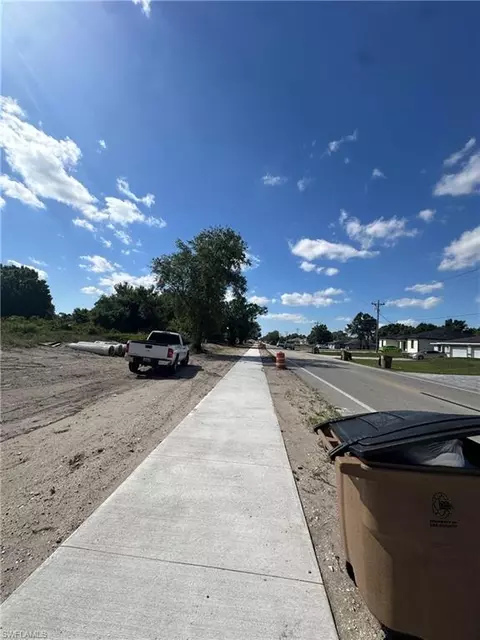 425 Bell Blvd S, Lehigh Acres, FL 33974