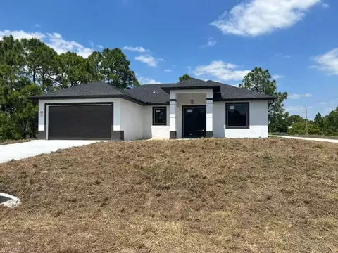 1117 Hudson St E, Lehigh Acres, FL 33974