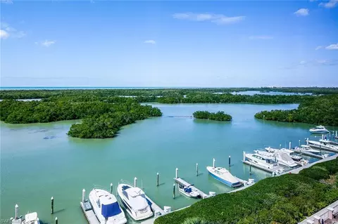 View/Area - 435 Dockside Dr #B703, Naples, FL 34110 photo 5 of 8