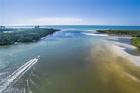 View/Area - 435 Dockside Dr #B703, Naples, FL 34110 photo 6 of 8