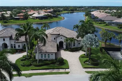 6685 Costa Cir, Naples, FL 34113