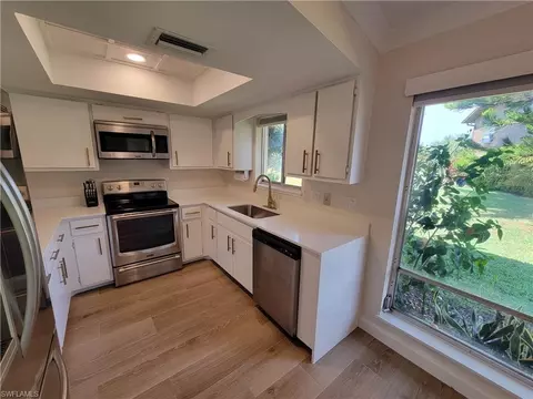 Kitchen - 809 Palm View Dr #8, Naples, FL 34110 photo 2 of 2