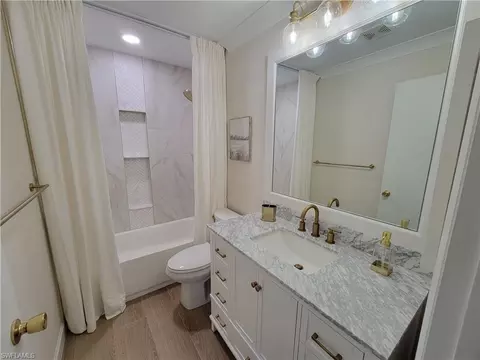 Bath - 809 Palm View Dr #8, Naples, FL 34110 photo 3 of 4