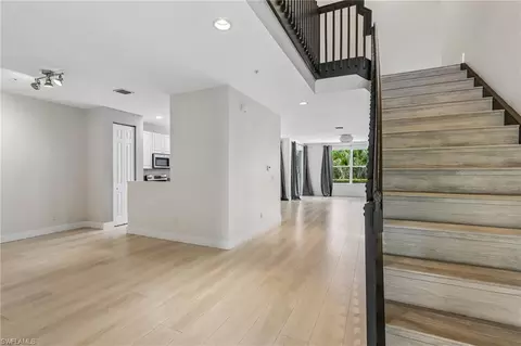1410 Mariposa Cir #102, Naples, FL 34105