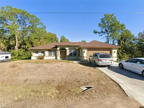 2702 25th St W, Lehigh Acres, FL 33971