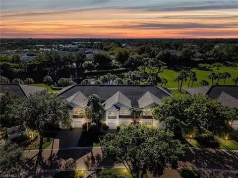 2130 Aberdeen Ln #9-102, Naples, FL 34109