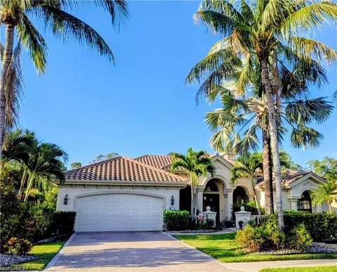 1016 Tivoli Dr, Naples, FL 34104