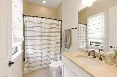 Bath - 1467 Mockingbird Dr, Naples, FL 34120 photo 2 of 3