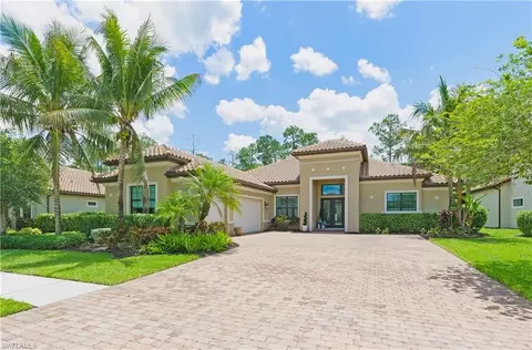 1467 Mockingbird Dr, Naples, FL 34120