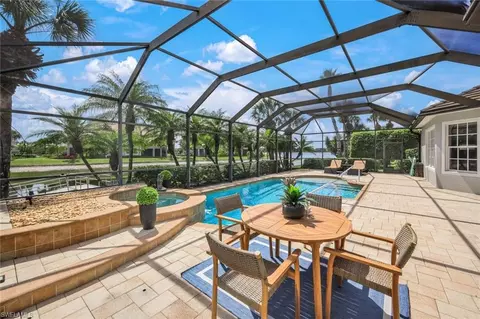 8810 Spinner Cove Ln, Naples, FL 34120