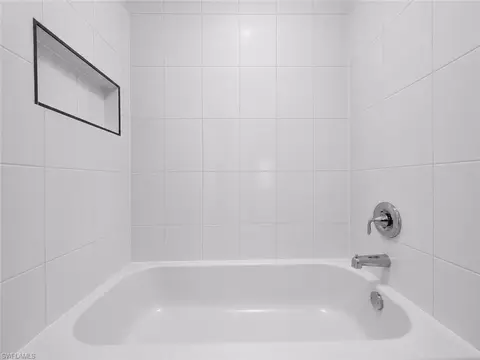 Bath - 12236 Red Pine Pl, Estero, FL 33928 photo 8 of 10