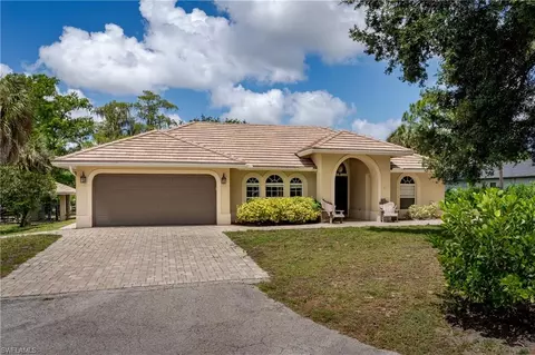 1781 21st St SW, Naples, FL 34117