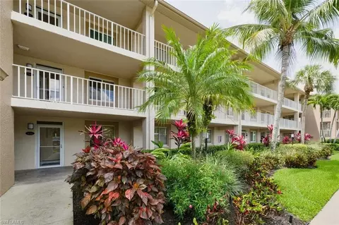 7340 Glenmoor Ln #3207, Naples, FL 34104