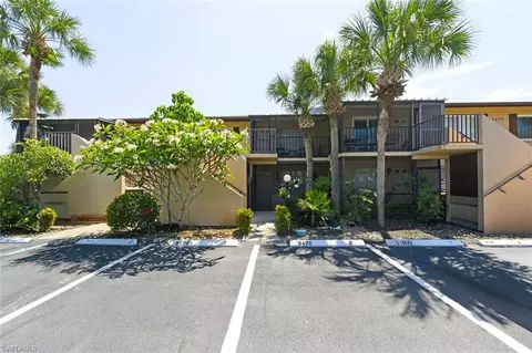 3420 Frosty Way #4910, Naples, FL 34112