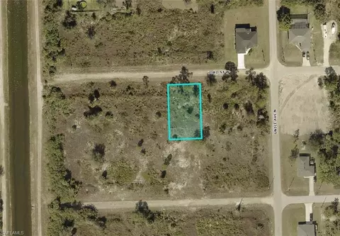 3605 73rd St W, Lehigh Acres, FL 33971