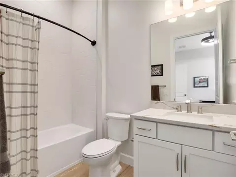 Bath - 18412 Ridgeline Dr, Estero, FL 33928 photo 5 of 5