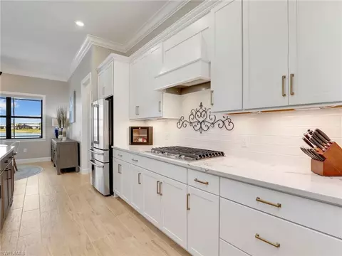 Kitchen - 18412 Ridgeline Dr, Estero, FL 33928 photo 6 of 8