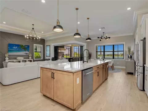 Kitchen - 18412 Ridgeline Dr, Estero, FL 33928 photo 5 of 8