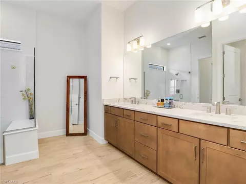 Bath - 18412 Ridgeline Dr, Estero, FL 33928 photo 2 of 5