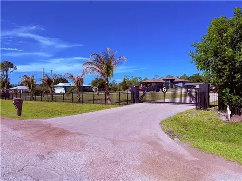 19781 Woodbridge Ln, North Fort Myers, FL 33917