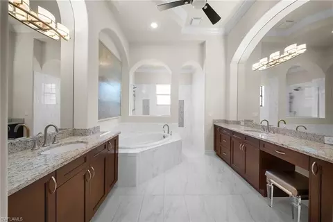 Bath - 6449 Costa Cir, Naples, FL 34113 photo 1 of 4
