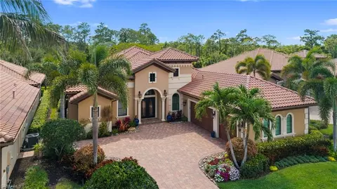 Exterior - 6449 Costa Cir, Naples, FL 34113 photo 8 of 10