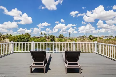 2534 NE 20th Ct, Cape Coral, FL 33909