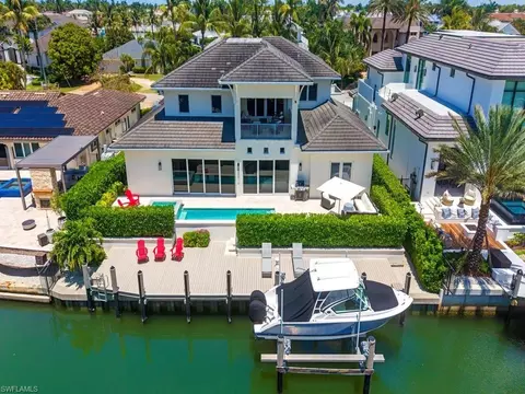 Exterior - 628 21st Ave S, Naples, FL 34102 photo 2 of 7