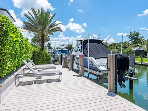 Exterior - 628 21st Ave S, Naples, FL 34102 photo 5 of 7