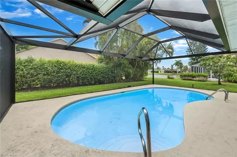 Exterior - 10340 Regent Cir, Naples, FL 34109 photo 1 of 4