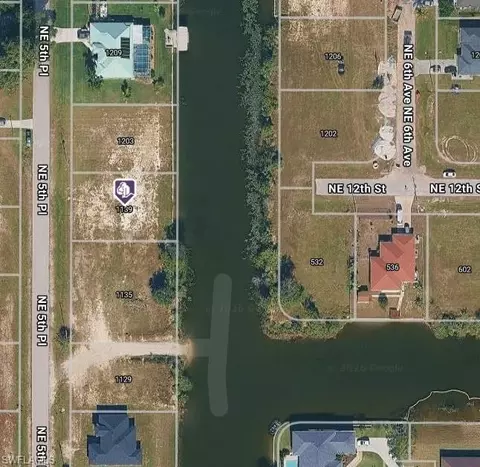 1139 NE 5th Pl, Cape Coral, FL 33909