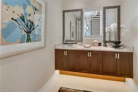 Bath - 384 Edgemere Way E, Naples, FL 34105 photo 6 of 6