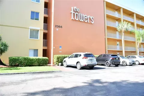 2366 E Mall Dr #211, Fort Myers, FL 33901