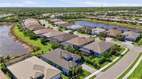 View/Area - 11644 Periwinkle Dr, Naples, FL 34120 photo 3 of 4