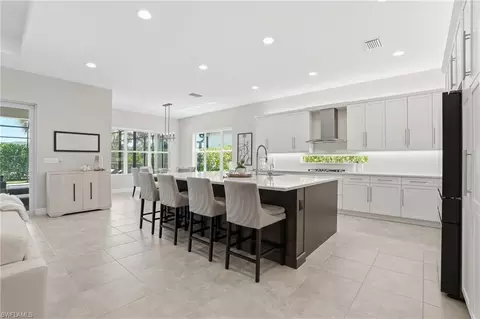 Kitchen - 11644 Periwinkle Dr, Naples, FL 34120 photo 2 of 4