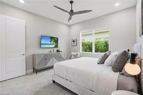 Bedroom - 11644 Periwinkle Dr, Naples, FL 34120 photo 5 of 5
