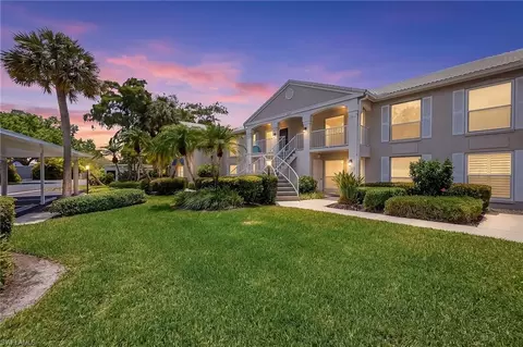 887 Gulf Pavilion Dr #203, Naples, FL 34108