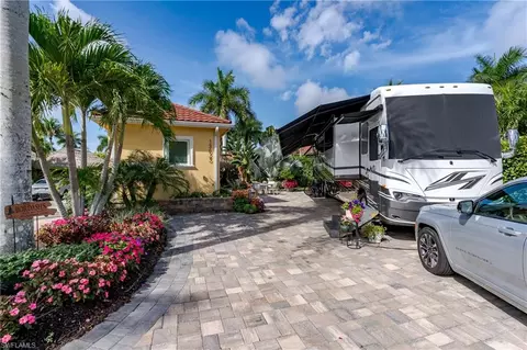13625 Snapper Ln, Naples, FL 34114 photo 4