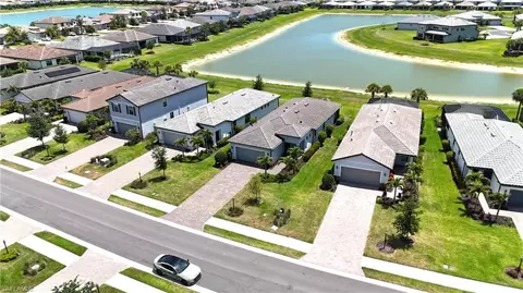 20039 Kingmont Dr, Estero, FL 33928