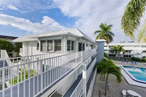 1100 8th Ave S #309C, Naples, FL 34102
